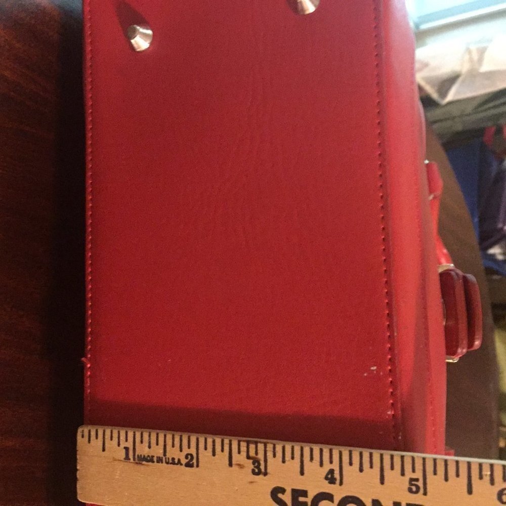 Red Handbag - Picture 2 of 3